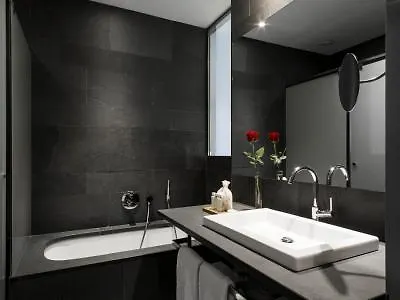 Avenue Apartment *
