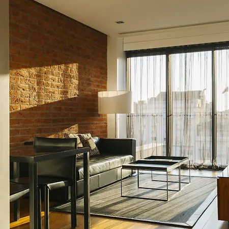 阿维诺套房酒店 公寓 *