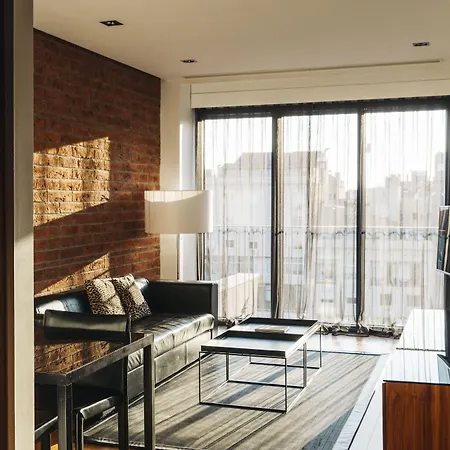 公寓 阿维诺套房酒店 *