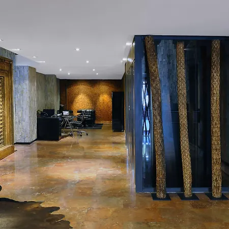 公寓 阿维诺套房酒店 *