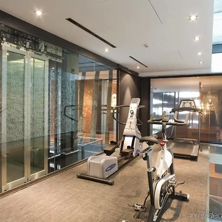 أجنحة أفينيو * برشلونة