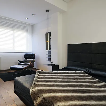 Avenue Apartment